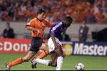Amsterdam 21 juni 2000 euro 2000
Nederland-Frankrijk 3-2
Roy Makaay en Desailly met adidas schoenen
Europees Kampioenschap Voetbal 2000