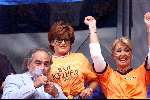 Amsterdam 29 juni 2000
Nederland-Italie 0-0 euro 2000
Yvonne Brandsteder met vriendin
Jacques Snoeks met pijp
Europees Kampioenschap Voetbal 2000