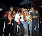 Dubai 3april 2001
Oranje feest
Albert West met organisatie