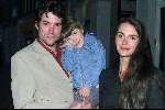 Amsterdam 14 juni 2001
Presentatie van het nieuwe internetbedrijf van Johnny de Mol 
Daniel Boissevain met vrouw en zoontje Robin