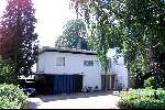 24 juni 2001
Het huis, zwembad en tuin van Emile Ratelband