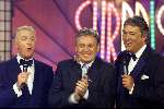 Aalsmeer 18 juni 2001
Surprise feest van Hennie Huisman vanwege zijn 50e verjaardag  
Ron Brandsteder Henny Huisman en Andre v Duin