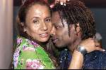 Amsterdam 14 juni 2001
Presentatie van het nieuwe internetbedrijf van Johnny de Mol Jr.
Patty Brard en Juan Wells