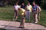 EINDHOVEN, 12 SEPTEMBER 1999
Golfbaan Welschap Slachtofferhulp
Pieter v Vollenhoven Raymond Bullens Henk Heister
Golfen