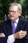 Breukelen 13 juni 2001
Haringparty op Neyenrode.
Pieter v Vollenhoven