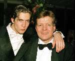 Soren Lerby met zoon Kai Lerby 14 februari 2001