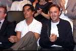 Aalsmeer 18 juni 2001
Surprise feest van Hennie Huisman vanwege zijn 50e verjaardag  
Stefan Kerkhofs met een vriend