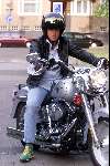 Amsterdam 15 juni 2001
Presentatie van het nieuwe internetbedrijf van Johnny de Mol 
Winston Gerschtanowitz op zijn harley Davidson