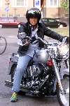 Amsterdam 15 juni 2001
Presentatie van het nieuwe internetbedrijf van Johnny de Mol 
Winston Gerschtanowitz op zijn harley Davidson