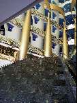 Dubai 7 Mei 2001
Het duurste en mooiste hotel van de wereld
Zes sterren hotel Burj Al Arab
Het gehele interieur van bladgoud