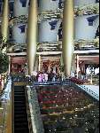 Dubai 7 Mei 2001
Het duurste en mooiste hotel van de wereld
Zes sterren hotel Burj Al Arab
Het gehele interieur van bladgoud