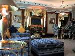 Dubai 7 Mei 2001
Het duurste en mooiste hotel van de wereld
Zes sterren hotel Burj Al Arab
Het gehele interieur van bladgoud