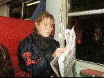Emily Bremers in de ondergrondse op weg naar haar stagewerk bij Advocatenkantoor Stibbe in Amsterdam
Dit zijn ongeveer de eerste foto\'s van haar
12 Januari 1994