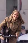 Den Haag 17 mei 2001
Emily Bremers op de fiets