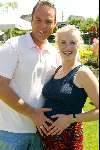 Fijnaart 23 juni 2002

1e verjaardag Christiaan Mariska en Frans Bauer


Peter Smulders bv