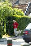 Laren 25 juni 2002
Mireille Bekooy met hondje