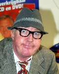 Hilversum 11 juni 2003
Presentatie dvd koos alberts 20 jaar
Andre v duin als meneer wijdbeens