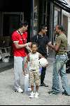 Amsterdam 3 juni 2003
dean gorre met zijn zoontje  voetballen  op pc hooftstraat