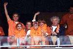 Amsterdam 11 juni 2000
Nederland-Tjechie 1-0 tijdens EK
Annetrije de Kroes met haar vader Eddy de Kroes zus Geraldine de Kroes en Erna de Kroes