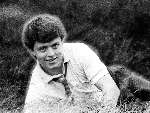 Netersel 22 Augustus 1985
Fons Spooren ( ex Commercieel direkteur bij PSV Betaald votbal ) gefotografeerd als zanger