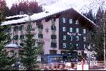 lech 6 februari 2001
Koningin Beatrix op vakantie in Lech
hotel post