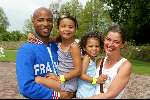 Kaataheuvel 22 juni 2003
Opening nieuwe show in de efteling
Hmberto Tan met gezin