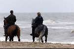 Noordwijk 5 mei 2000
Koningin Beatrix tijdens het paardrijden op het strand van Noordwijk