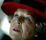 Amstelveen 14 mei 2003
Koningin Beatrix bij blindengeleidehond instituut