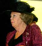 Baarn 23 april 2003
Koningin Beatrix op bezoek bij bejaarden