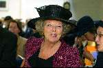 Baarn 23 april 2003
Koningin Beatrix op bezoek bij bejaarden