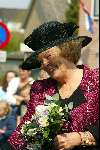 Baarn 23 april 2003
Koningin Beatrix op bezoek bij bejaarden