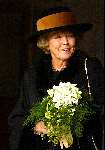 Den Haag 24 oktober 2003
Koningin Beatrix opent bejaardenhuis