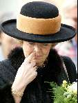 Den Haag 24 oktober 2003
Koningin Beatrix opent bejaardenhuis