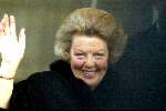 Amsterdam 31 januari 2002
Allerlei verschillende dingen rondom het huwelijk van Maxima en Prins Willem Alexander.
Koningin Beatrix