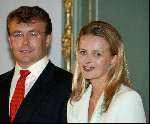 Den Haag 30 juni 2003
Verloving Mabel Wisse Smit en Prins Friso op huis ten bosch.
Met Koningin Beatrix en de moeder van Mabel