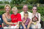 Kaatsheuvel 22 juni 2003
Opening nieuwe show in de efteling
Mariska v Kolck met vader en zoontje