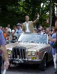 Alphen aan de rijn 9 juni 2003
Huldiging martin verkerk na finale roland garros
In een oude Rolls Royce