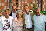 Alphen aan de rijn 9 juni 2003
Huldiging martin verkerk na finale roland garros
met ouders en oma
