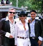 Utrecht 24 juni 2001
Premiere van Saturday Night Fever in Utrecht
Connie Breukhoven Hans Breukhoven en Marvin Breukhoven