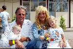 Kaatsheuvel 22 juni 2003
Opening nieuwe show in de efteling
Mary Borsato en haar man met kleinkinderen
