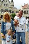 Kaatsheuvel 22 juni 2003
Opening nieuwe show in de efteling
Mary Borsato en haar man met kleinkinderen
