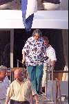 Porte Ercole 4 augustus 2001
Prins Bernhard z\'n vriendin varen met de Jumbo VI samen met een beveiligingsbeambte