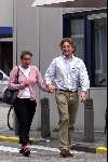 Amsterdam 21 juni 2001
Antonvan Leeuwenhoekkliniek
Operatie van Pieter v Vollenhoven
Prins Bernhard Jr. met zijn vrouw Prinses Annette Sekreve