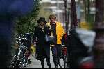 Amsterdam 8 maart 2003
Prins Friso en Mabel Wisse Smit gaan op bezoek bij Prins Maurits en Prinses Marilene