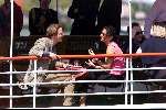 Amsterdam13 mei 2001
Prins Constatijn en Laurentien Brinkhorst varen met radarboot Kapitein Kok en hun vrienden.
Prins Jaime met vriendin