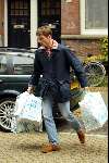Amsterdam 27 oktober 2002
Prins Maurits met plastic tassen
