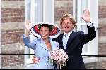 Utrecht 6 juli 2000
Prins Bernhard Jr en Prinses Annette Sekreve trouwen voor de wet in Utrecht.