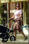 Amsterdam 17 april 2003
Prinses Annette achter kinderwagen