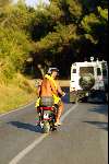 Porto Ercole 20 juli 2003
Prinses Juliana met haar vriend gimo (hij komt uit Libanon)
op de scooter