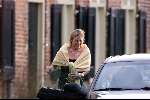 de Geest 10 februari 2001
Trouwen Hugo en Marleen Loudon op kasteel Middachten.
Prinses Laurentien Brinkhorst